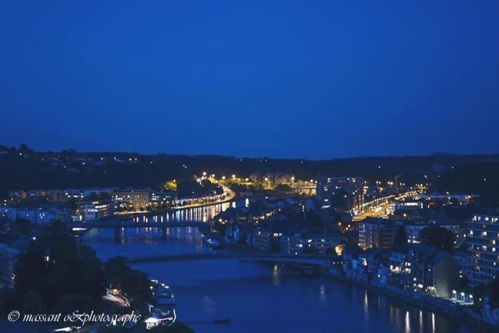 Gite De Charme Bord De Meuse นามูร์ ภายนอก รูปภาพ
