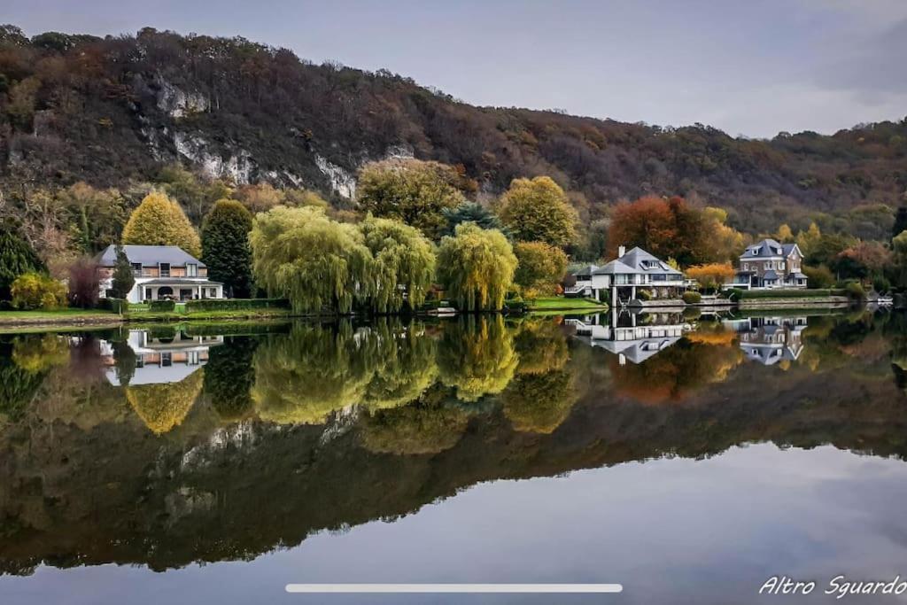 Gite De Charme Bord De Meuse นามูร์ ภายนอก รูปภาพ